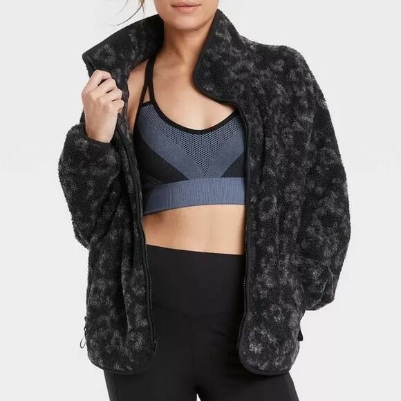 All in Motion Sherpa Animal Print Jacket Dark Gray S Zip Up Pockets Coat Casual - Picture 4 of 9